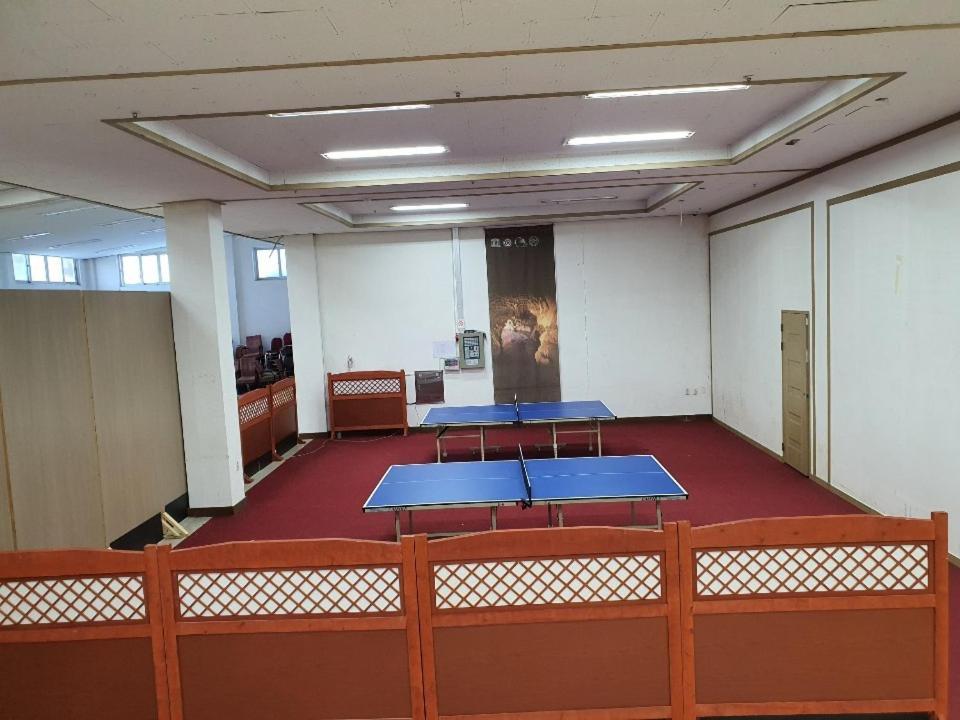 Arbon Youth Hostel & Resort Jeju Esterno foto